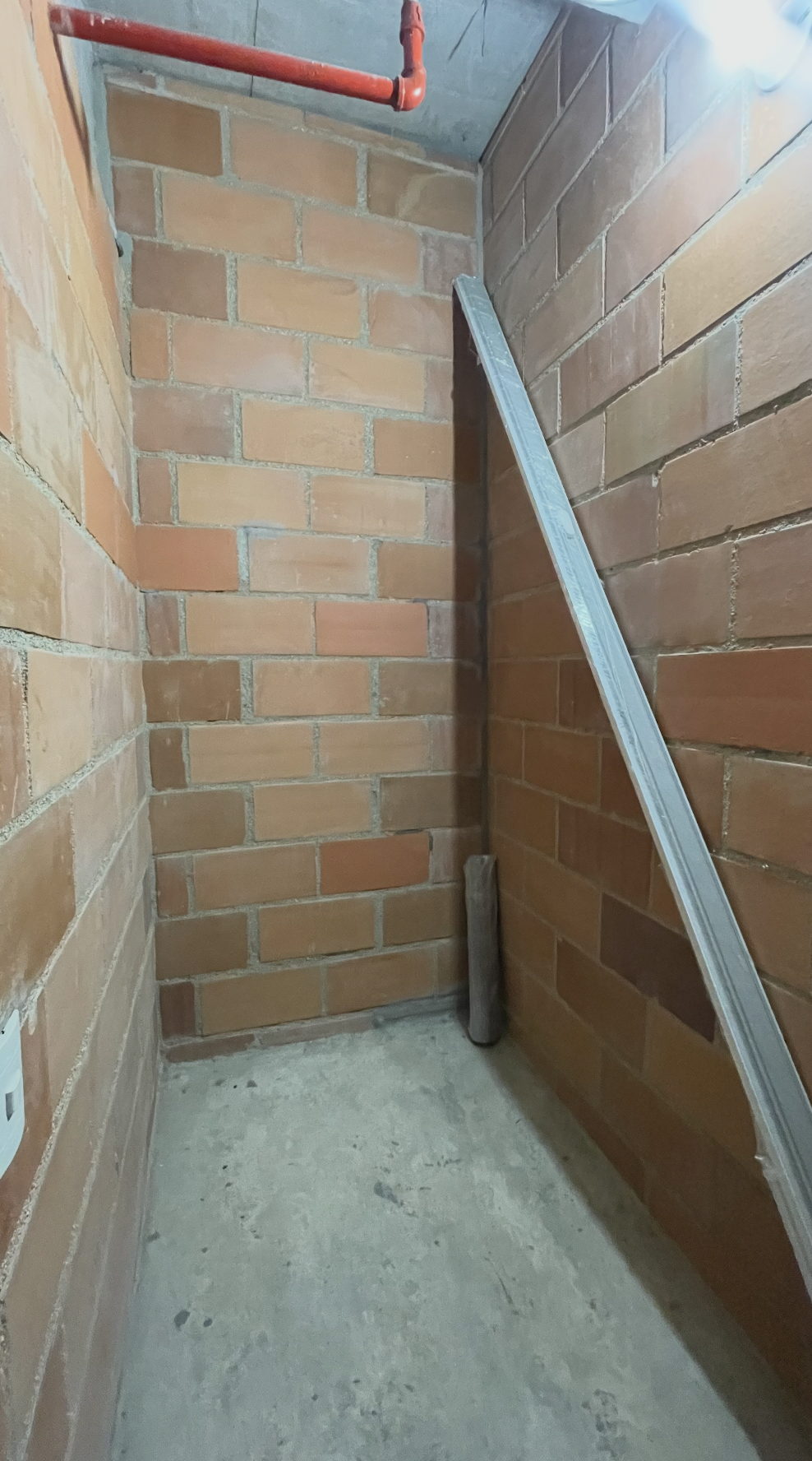 Arriendo CUARTO UTIL NATIVO ARENA