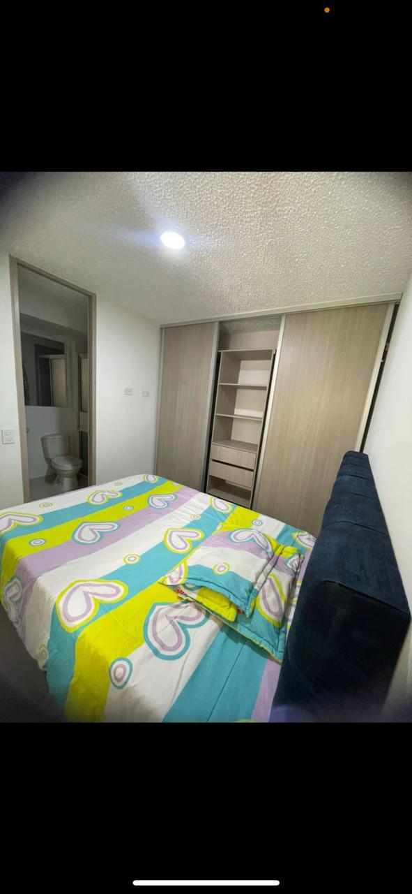 BASE CAMA DOBLE CON ESPALDAR Y COLCHON