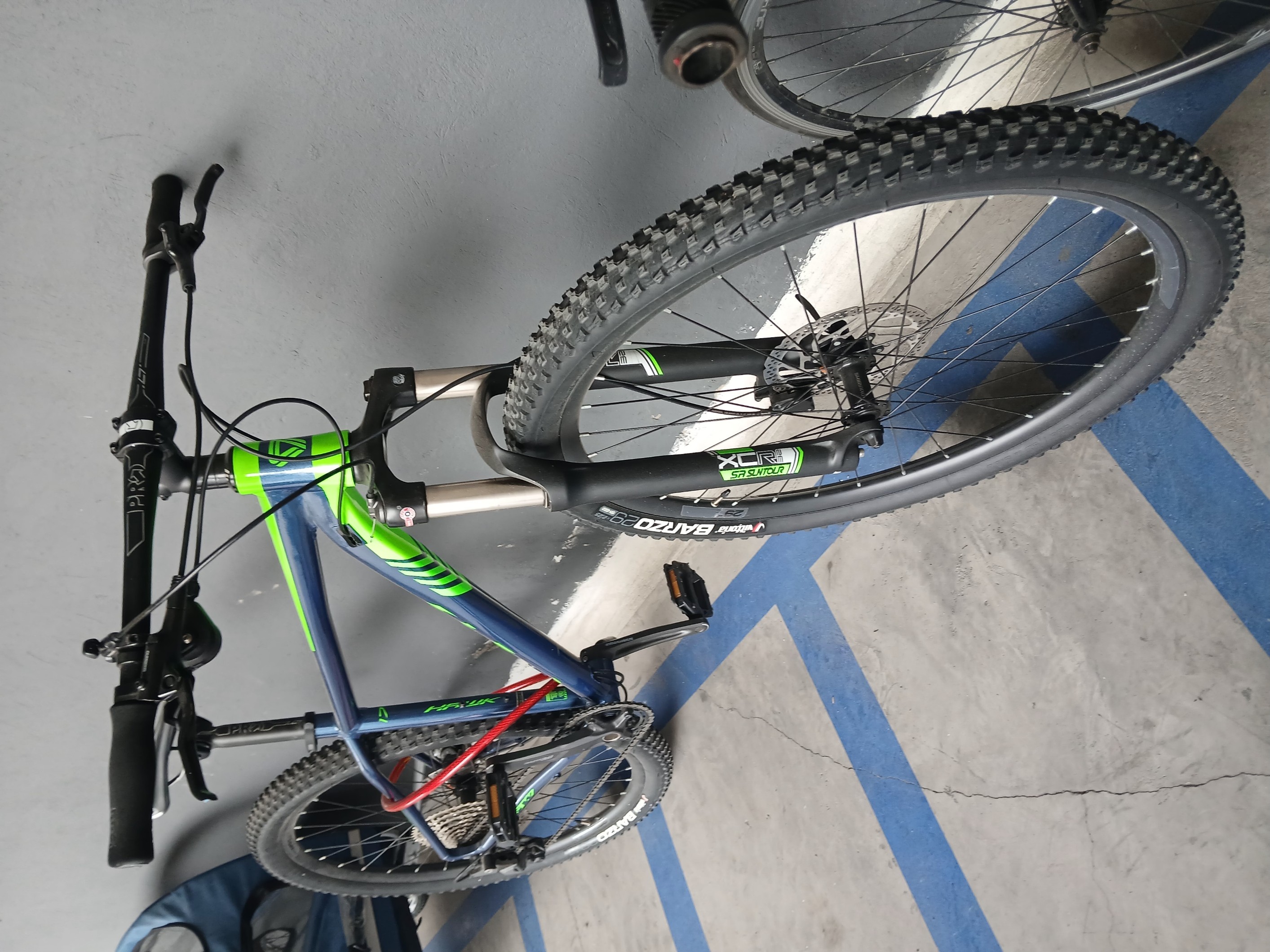 Hawk GW mountain bike
