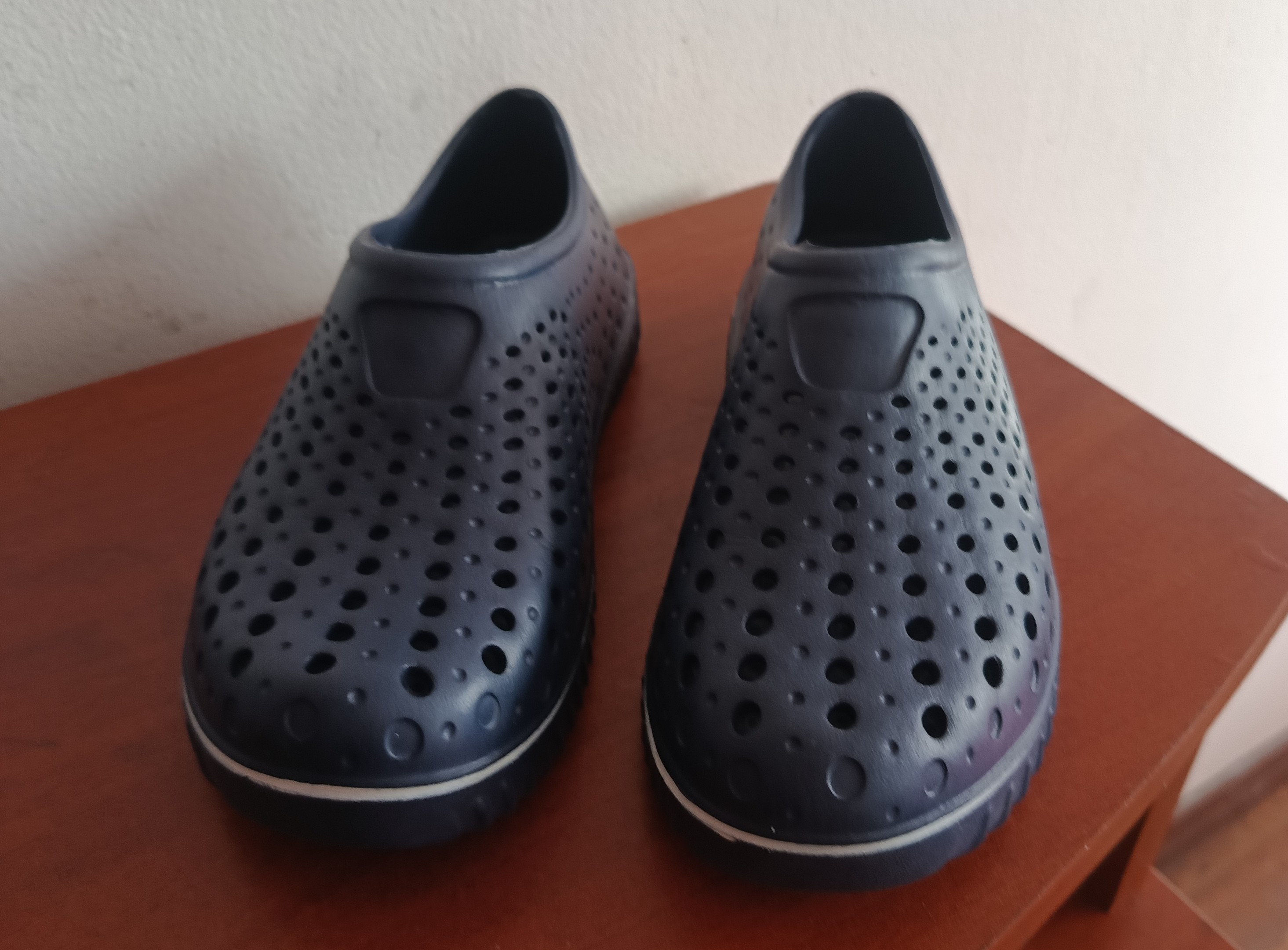 Zuecos de Goma Unisex