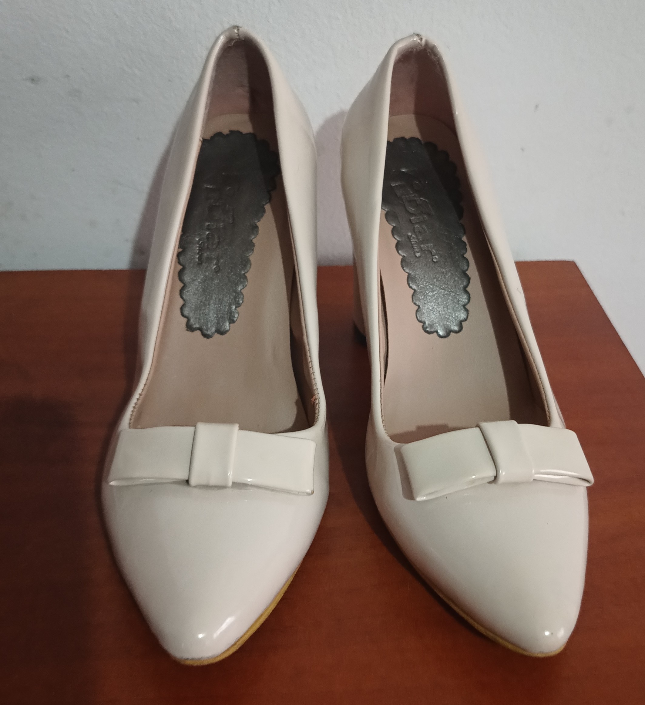 Zapatos Tacones Marfil Mujer