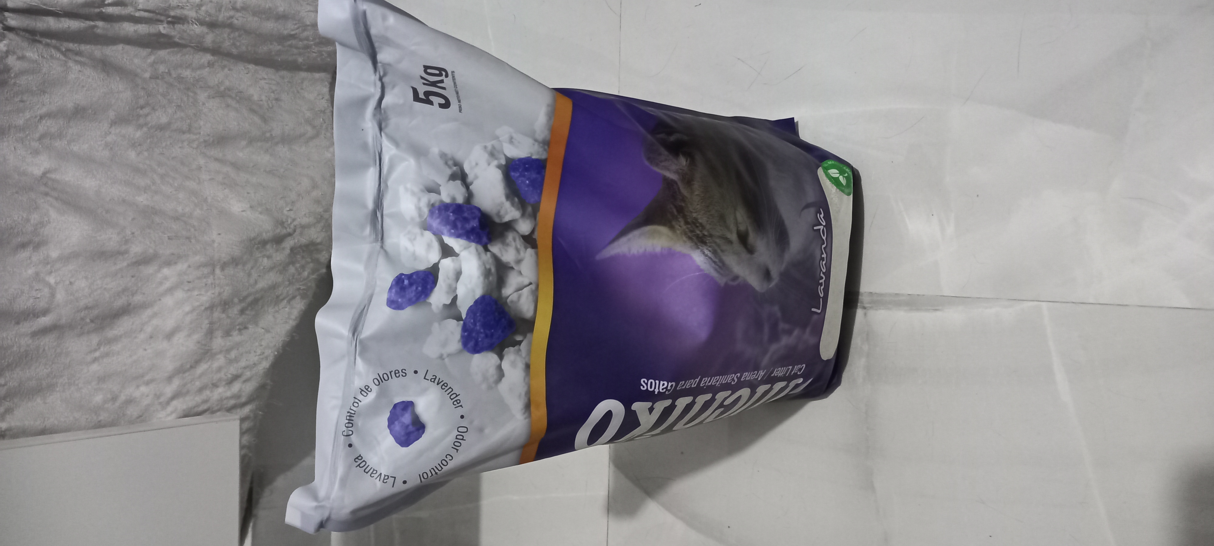 arena para gato michiko lavanda 5kg