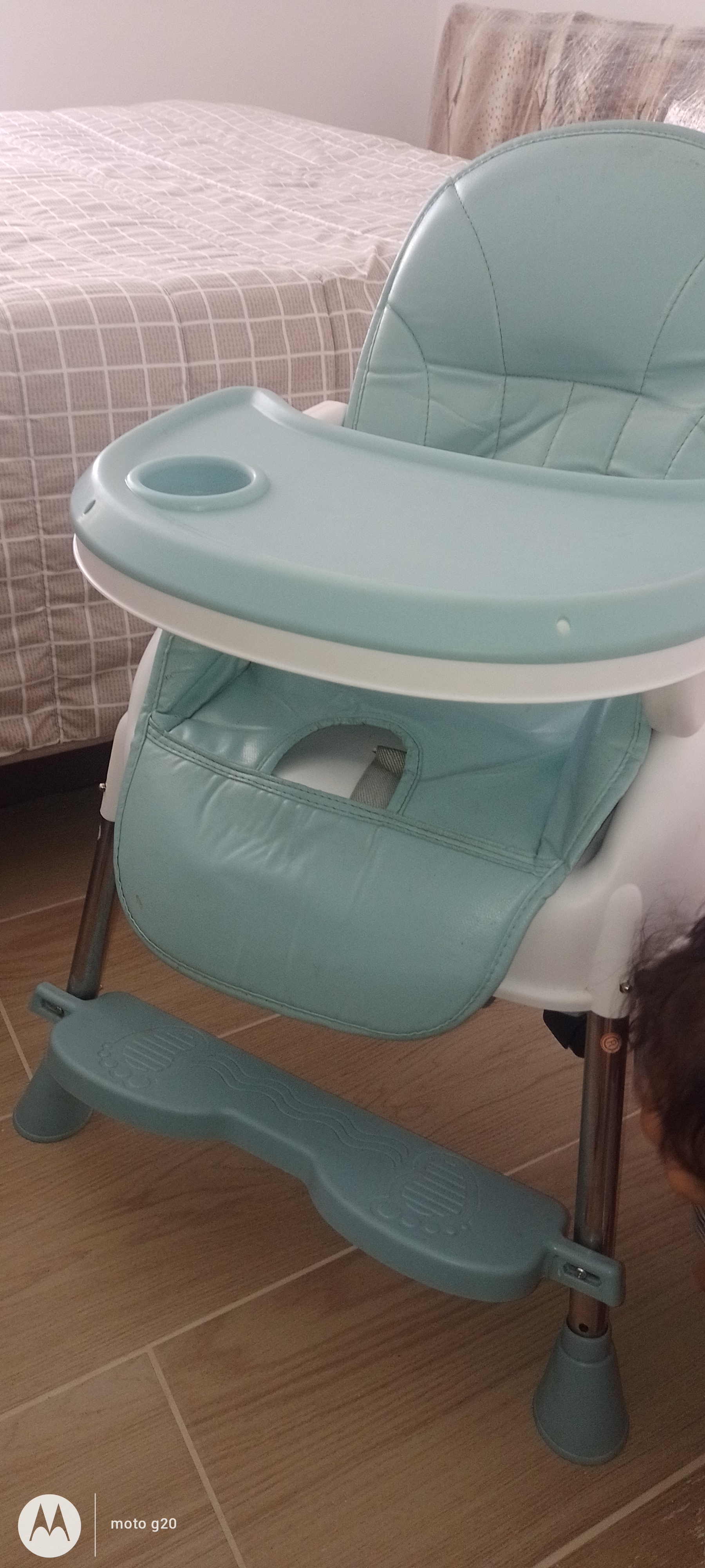 Vendo comedor de bebe usado buen estado