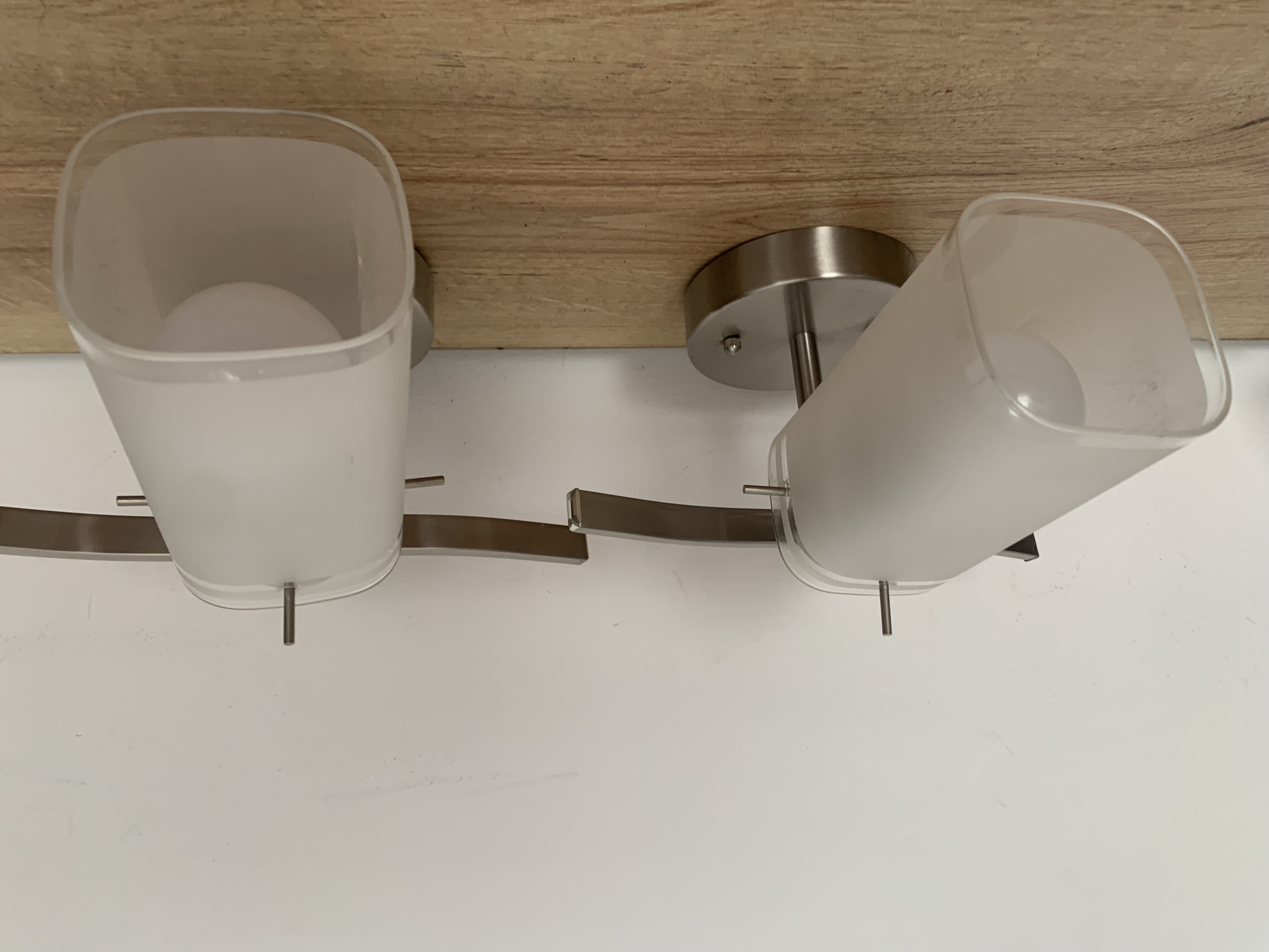 Dos lámpara de pared