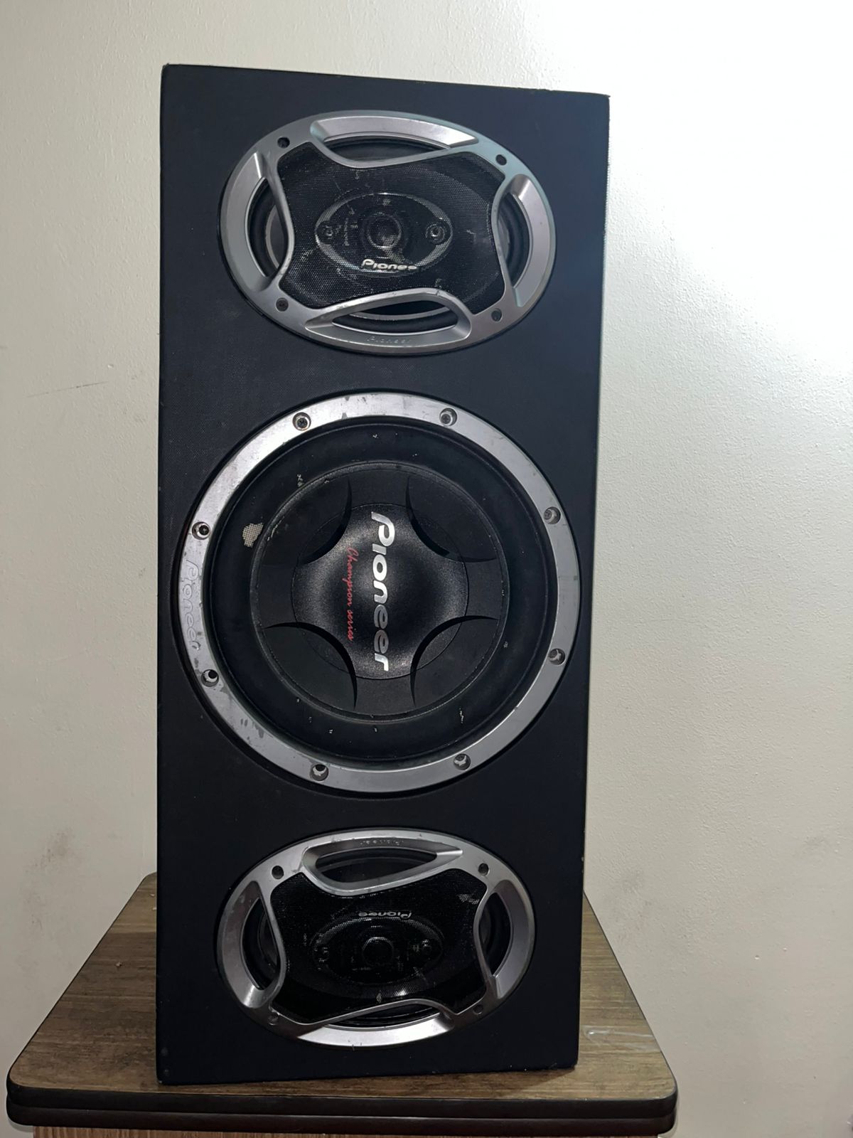 cajon de sonido para carro