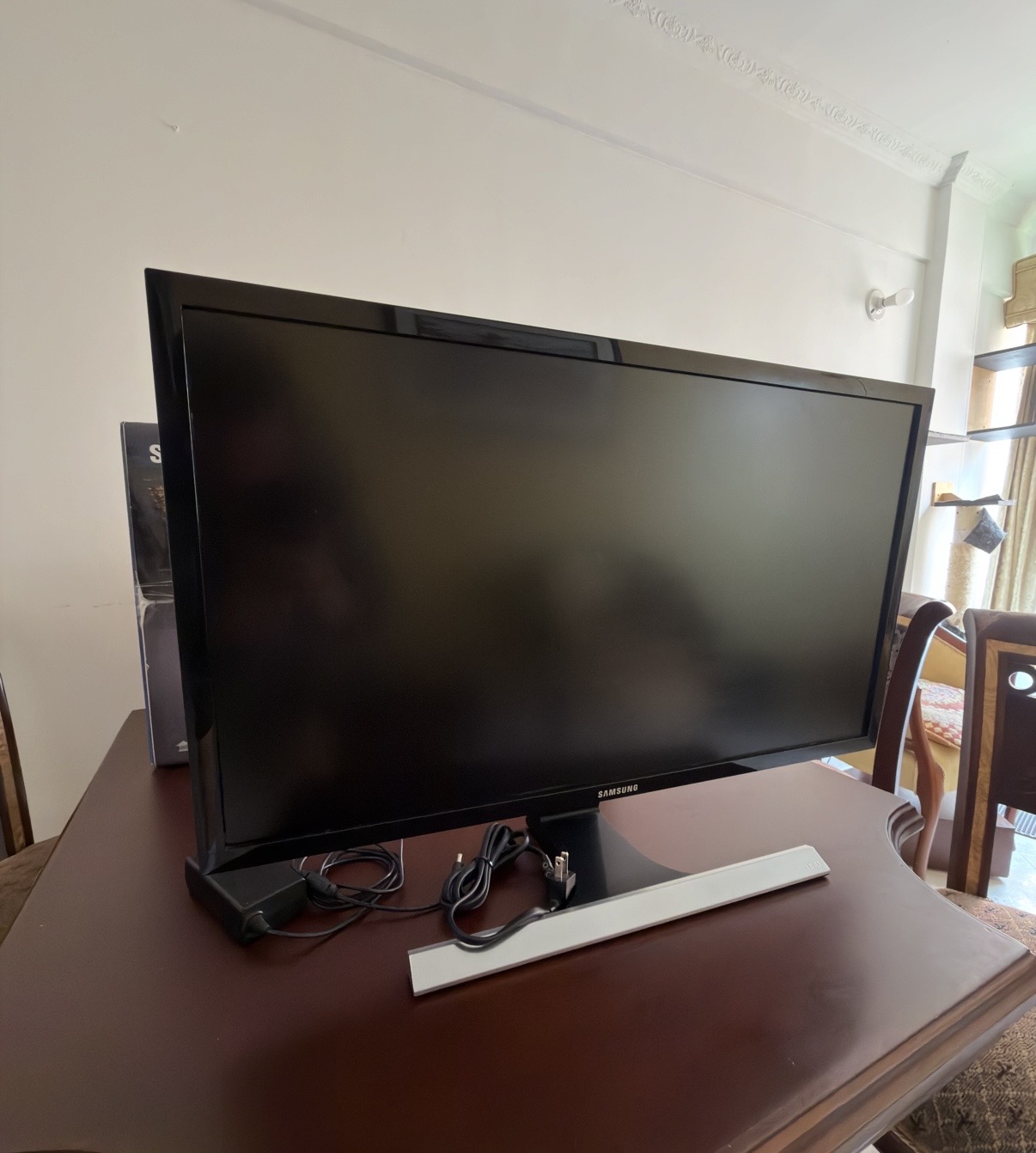 Monitor Samsung 28" 4K